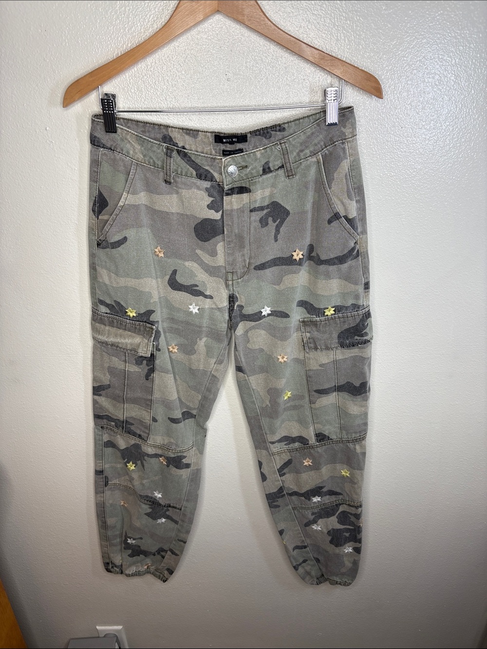 Miss Me Camo Embroidered Cargo Joggers Pants Women Size L